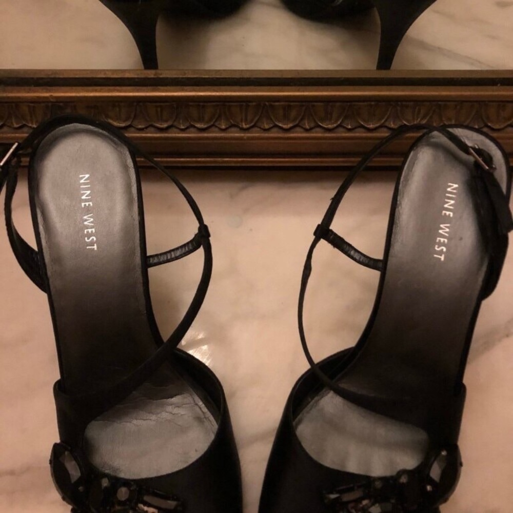 Nine West Black Satin shoes